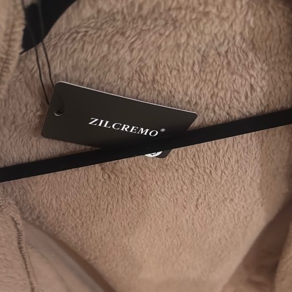 Cozy Tan Teddy Jacket with Open Front and Collar - Picture 2 of 4